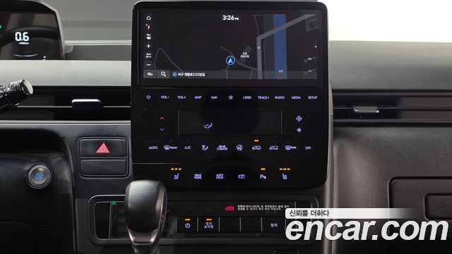 Hyundai Staria 2023 — photo 16