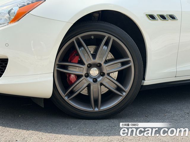 Maserati Quattroporte 2014 — photo 5