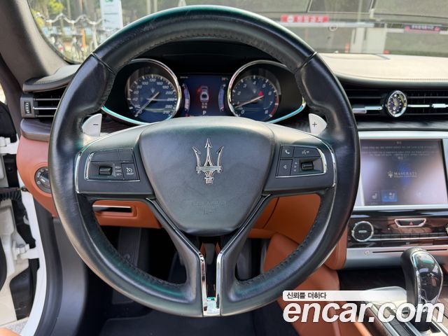 Maserati Quattroporte 2014 — photo 12