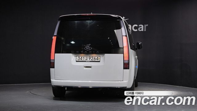 Hyundai Staria 2024 — photo 4