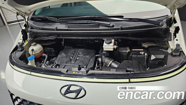 Hyundai Staria 2024 — photo 6