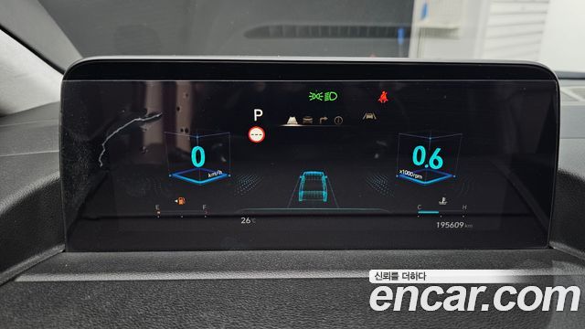 Hyundai Staria 2024 — photo 11