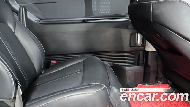 Hyundai Staria 2024 — photo 15