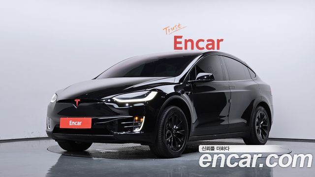 Tesla Model X 2019 — photo 1