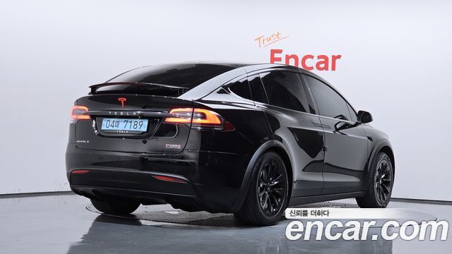 Tesla Model X 2019 — photo 2