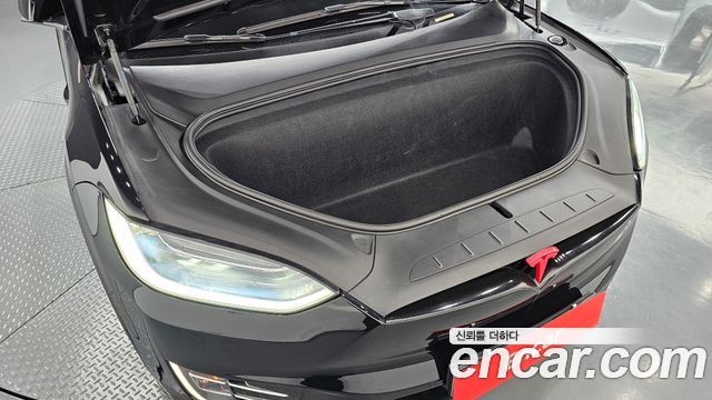 Tesla Model X 2019 — photo 6
