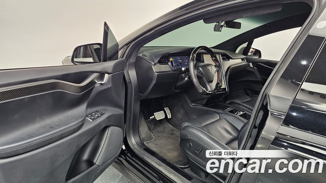 Tesla Model X 2019 — photo 10