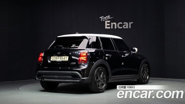 Mini Cooper 2023 — photo 2
