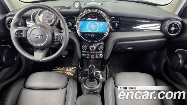 Mini Cooper 2023 — photo 10