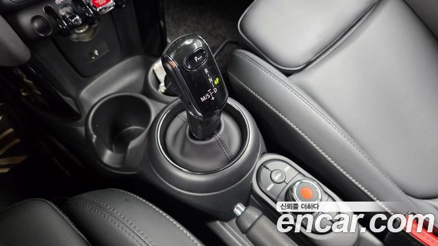 Mini Cooper 2023 — photo 12