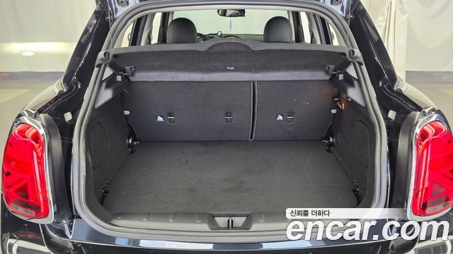 Mini Cooper 2023 — photo 26