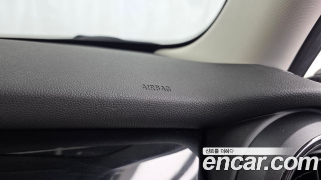 Mini Cooper 2023 — photo 30