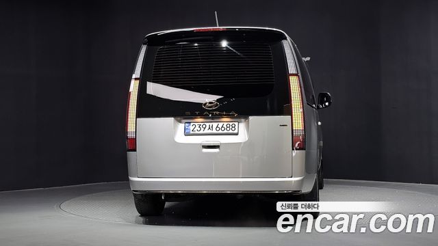 Hyundai Staria 2022 — photo 4