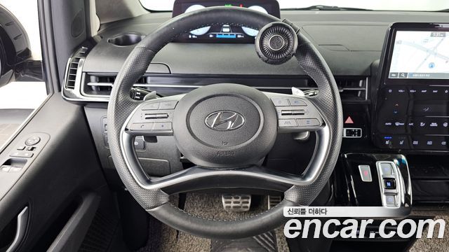 Hyundai Staria 2022 — photo 19