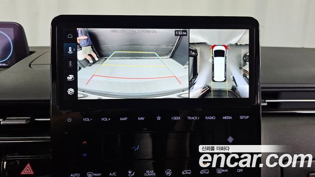 Hyundai Staria 2022 — photo 23