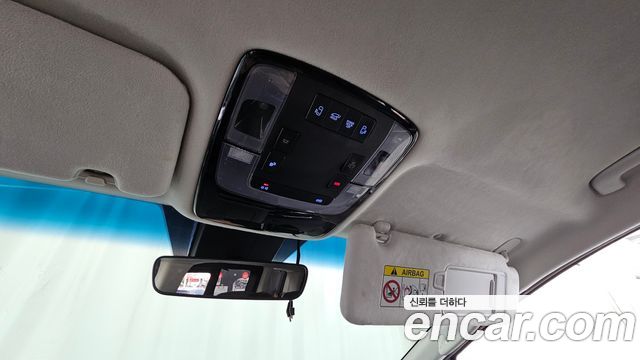 Hyundai Staria 2022 — photo 25
