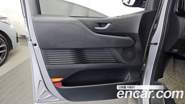 Hyundai Staria 2022 — photo 14
