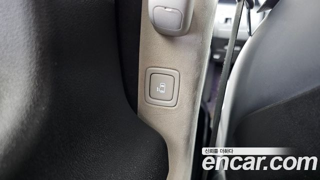 Hyundai Staria 2022 — photo 27