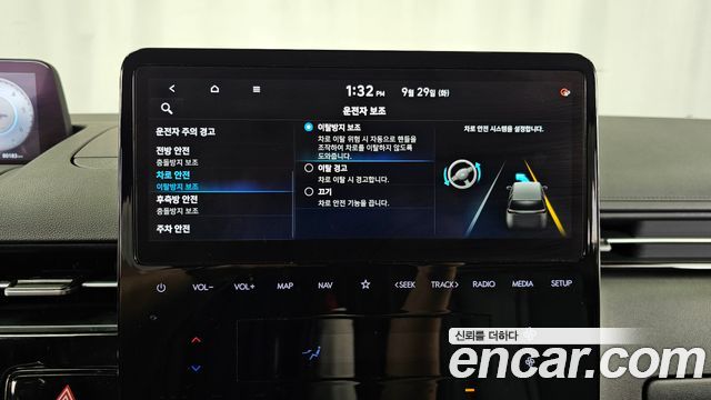Hyundai Staria 2022 — photo 30