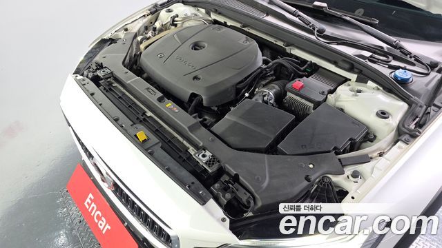 Volvo V60 2019 — photo 6