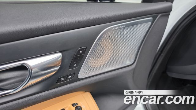 Volvo V60 2019 — photo 26