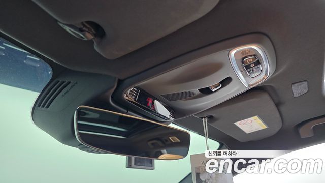 Volvo V60 2019 — photo 30
