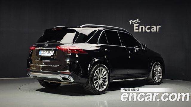 Mercedes-Benz GLE-Class 2023 — photo 2