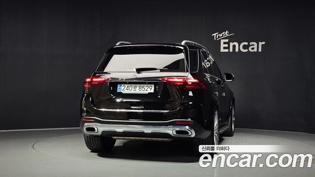 Mercedes-Benz GLE-Class 2023 — photo 4