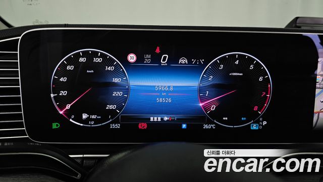 Mercedes-Benz GLE-Class 2023 — photo 11