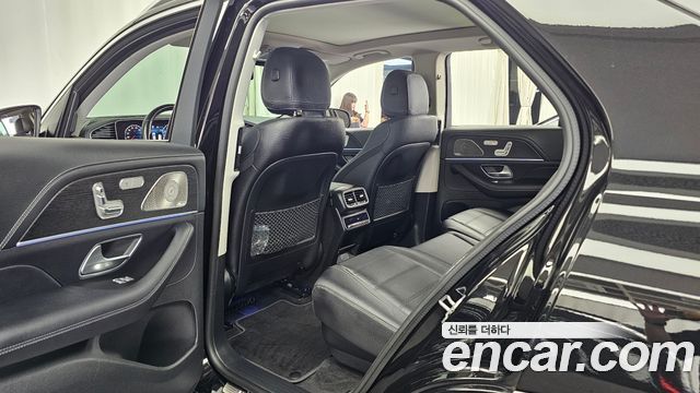 Mercedes-Benz GLE-Class 2023 — photo 18