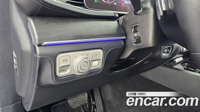 Mercedes-Benz GLE-Class 2023 — photo 27
