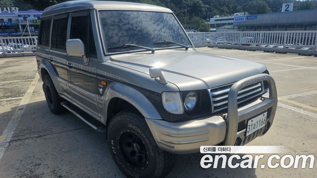 Hyundai Galloper 1998 — photo 1