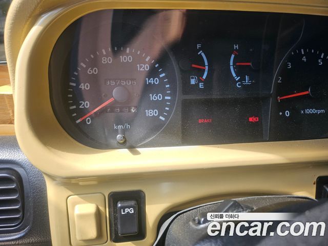 Hyundai Galloper 1998 — photo 11