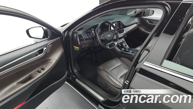Hyundai Grandeur 2018 — photo 11