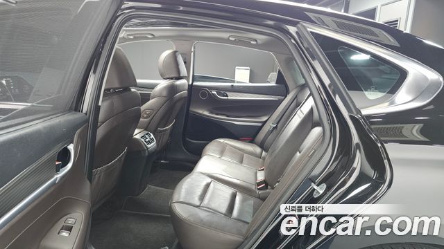 Hyundai Grandeur 2018 — photo 12