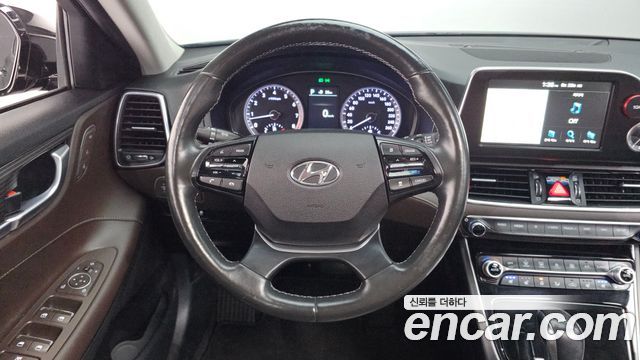 Hyundai Grandeur 2018 — photo 13