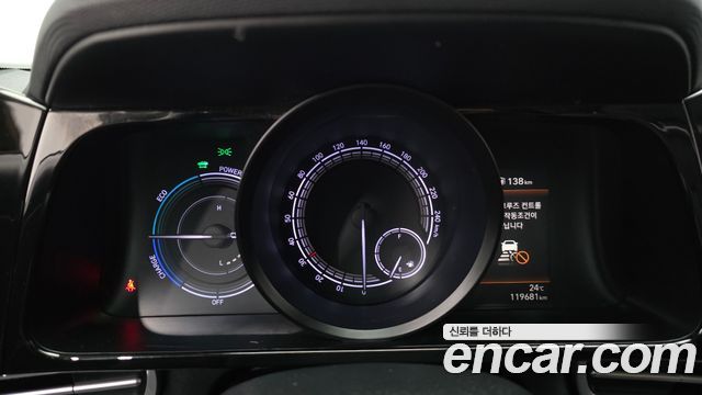 Hyundai AVANTE 2023 — photo 11