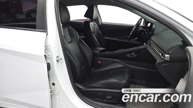 Hyundai AVANTE 2023 — photo 17