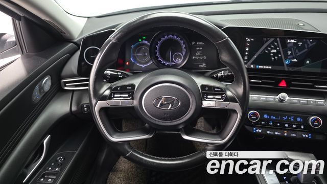 Hyundai AVANTE 2023 — photo 19