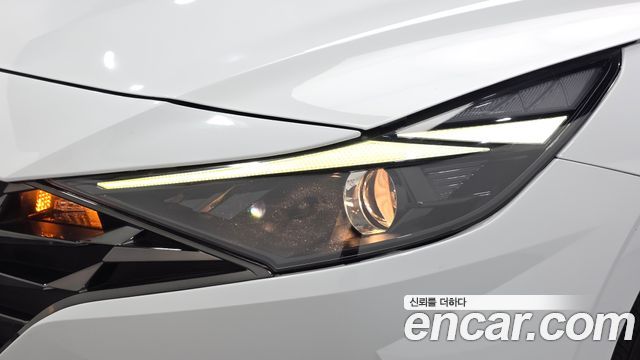 Hyundai AVANTE 2023 — photo 8