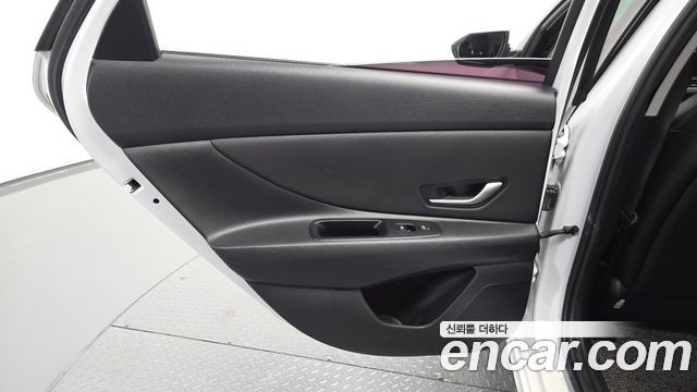 Hyundai AVANTE 2023 — photo 15
