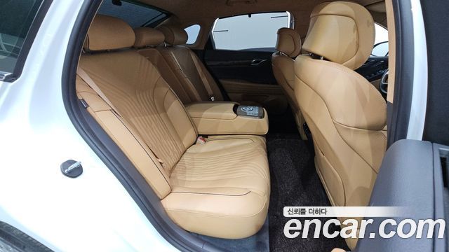 Genesis G80 2022 — photo 17