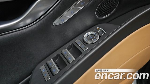 Genesis G80 2022 — photo 23