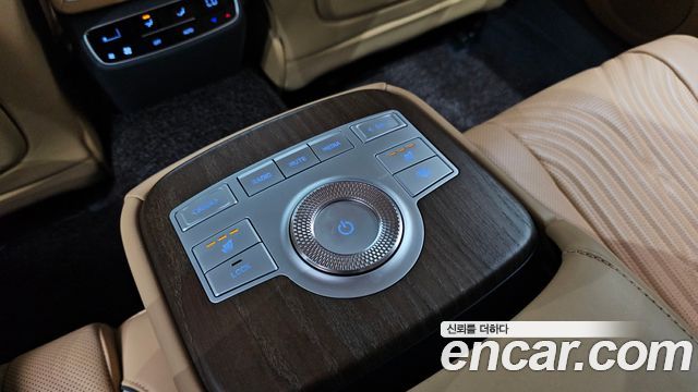 Genesis G80 2022 — photo 27