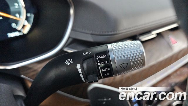Genesis G80 2022 — photo 30