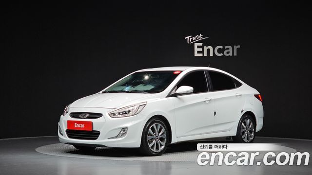 Hyundai Accent 2015 — photo 1