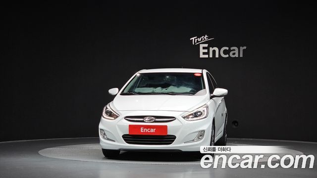 Hyundai Accent 2015 — photo 3