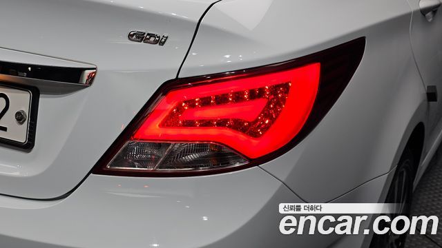 Hyundai Accent 2015 — photo 8
