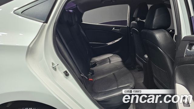 Hyundai Accent 2015 — photo 15