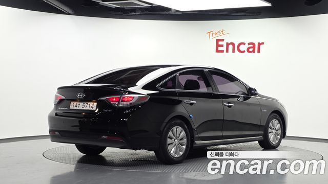 Hyundai Sonata 2016 — photo 2